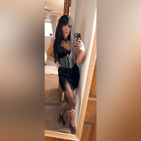 Meet your Posher, Trisha - Picture 7 of 15